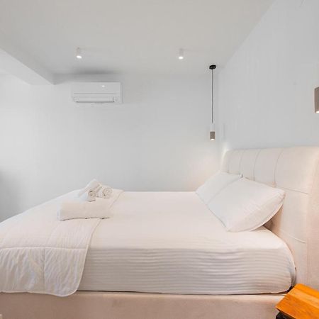 Gemela Allstarboutique In Aegina A Экстерьер фото